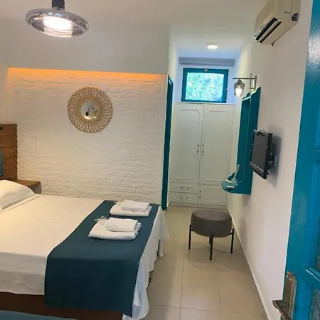 Avlu Palamutbuekue Datça