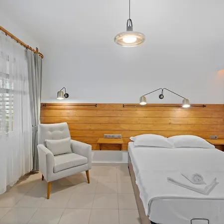 Szálloda Avlu Palamutbuekue