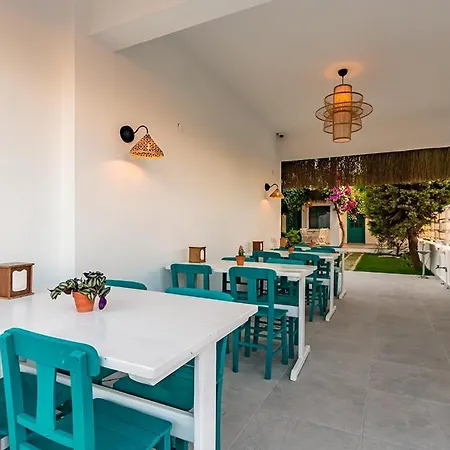 Avlu Palamutbuekue ホテル *