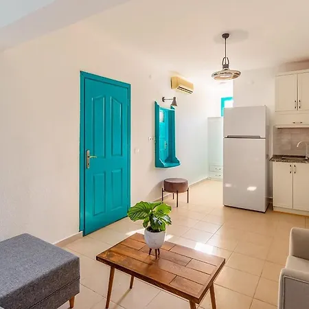 Avlu Palamutbuekue * ダッチャ