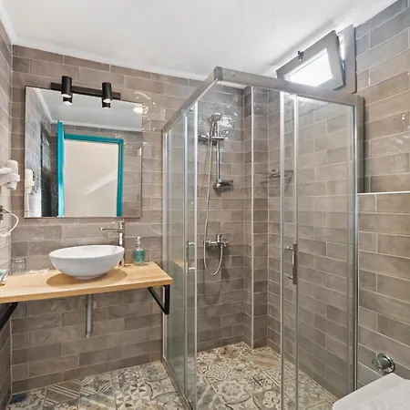 Avlu Palamutbuekue Hotel Datça